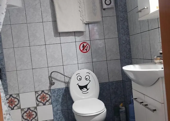 Captain's House * Néa Péramos